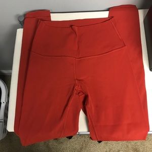 Lululemon Wunder Under